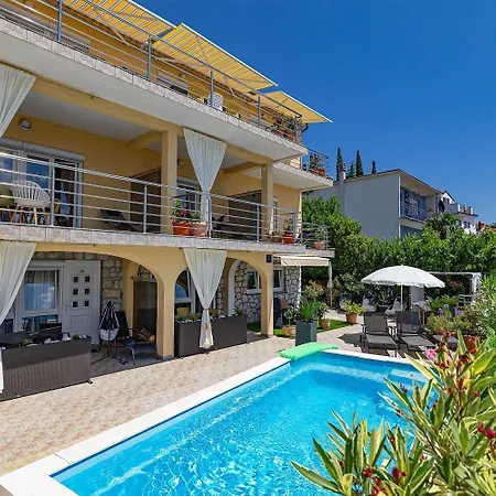 Faszinierendes Nur 200 Meter Zum Mit Meerblick, Pool, Grill, Lounge-bereich Apartamento Dramalj