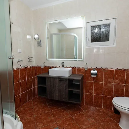 Faszinierendes Nur 200 Meter Zum Mit Meerblick, Pool, Grill, Lounge-bereich *